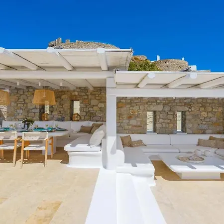 Nyaraló Luxury Near Beach Of Psarou