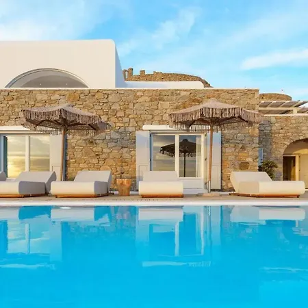Luxury Near Beach Of Psarou
