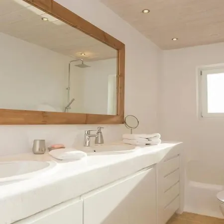 度假居 Luxury Near Beach Of Psarou *