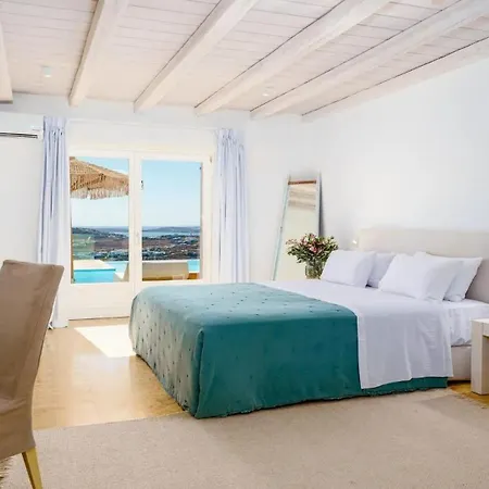 Luxury Near Beach Of Psarou 度假居